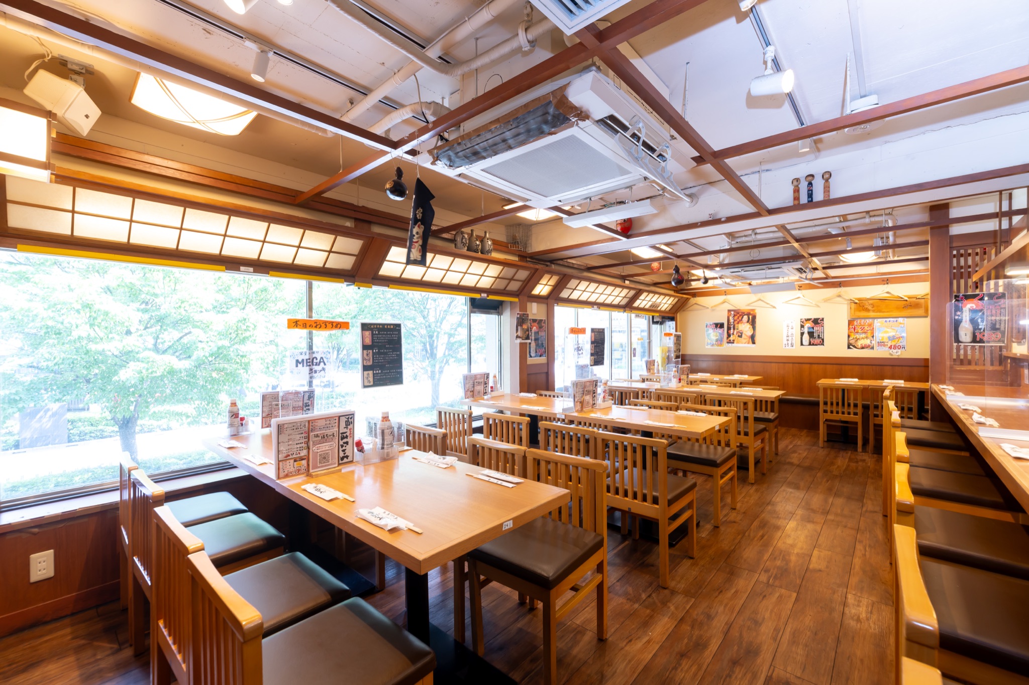 酒や はないち 店内 3