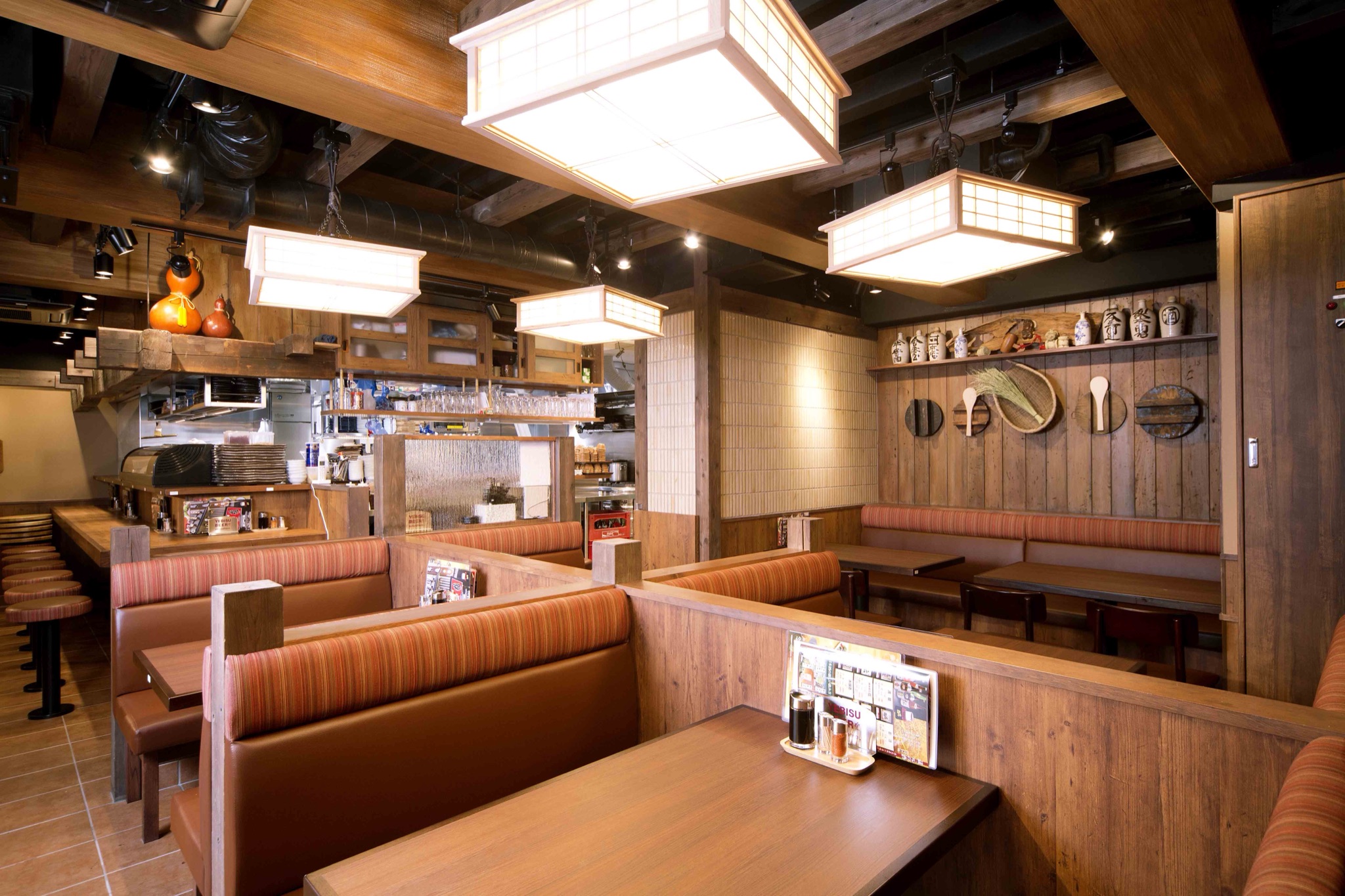 蔵元居酒屋 清龍 店内